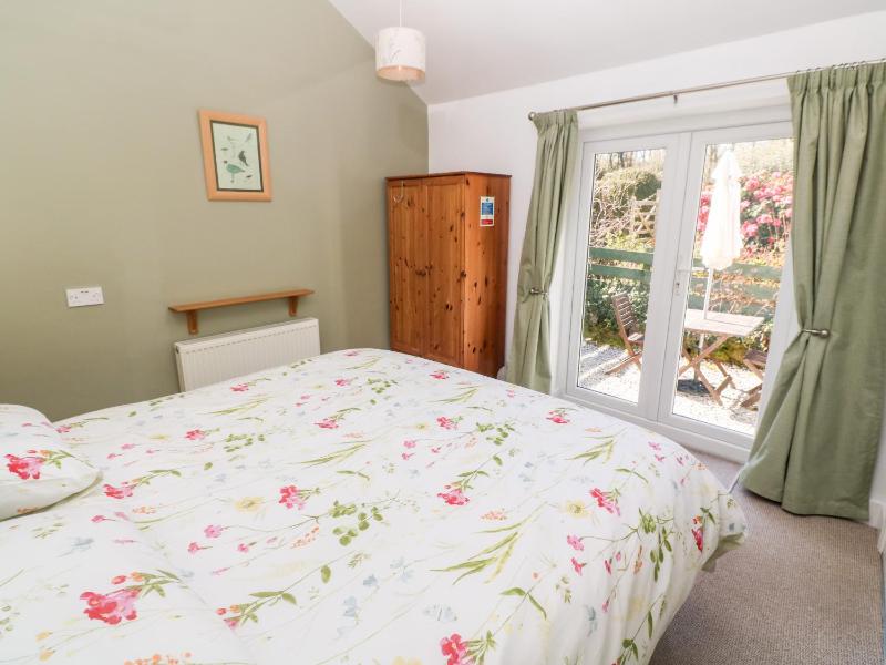 Garden Cottage - image 17