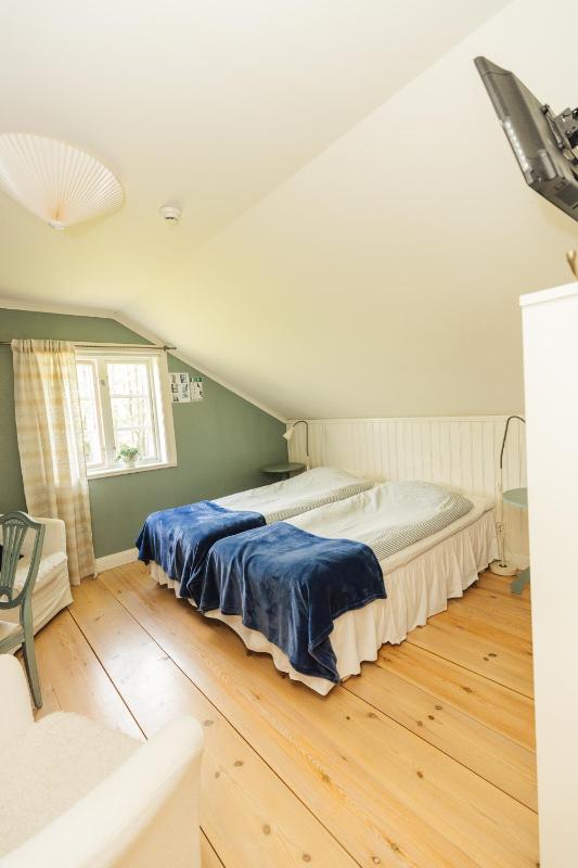 Double Room image 2