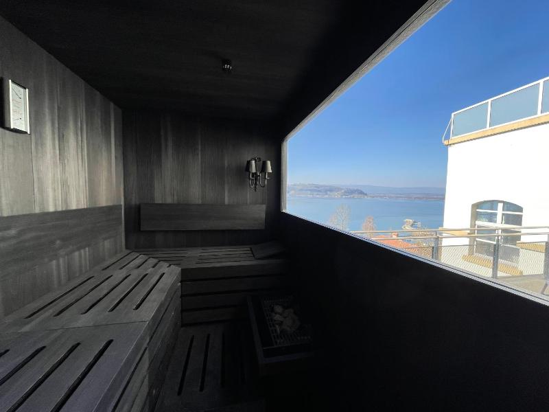 Suite with Sauna image 2