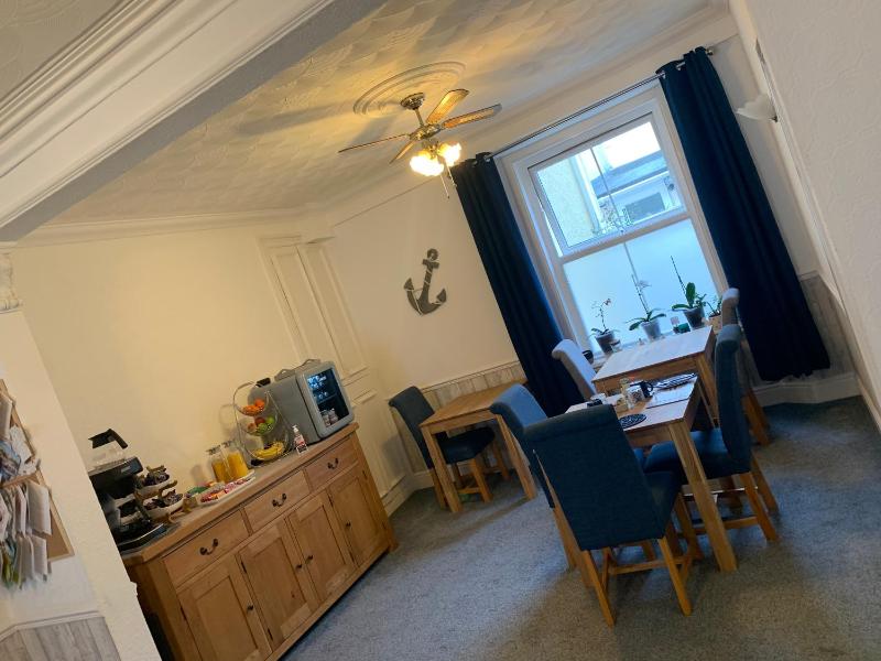 Gumfreston Guest House - image 8
