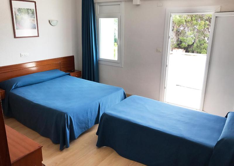 Triple Room image 2