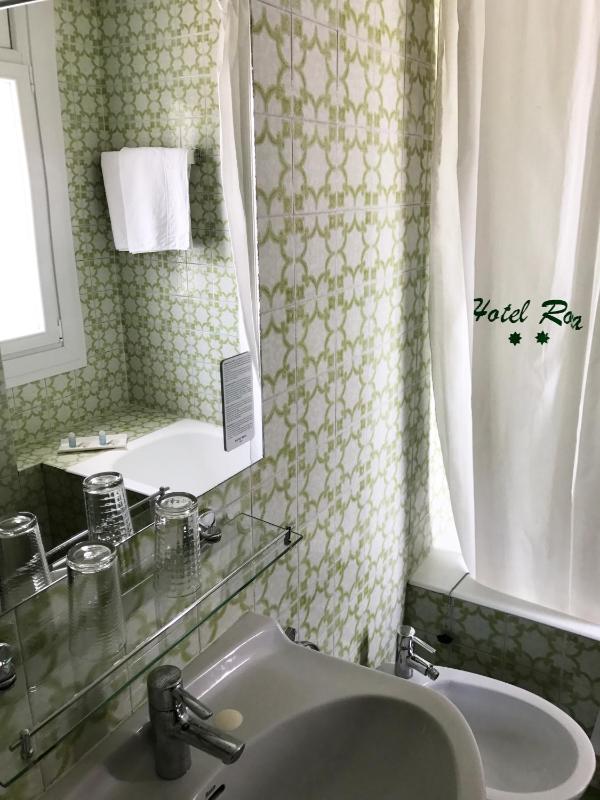 Single Room with Parking image 1