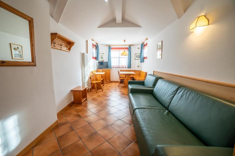 One-Bedroom Apartment image 1