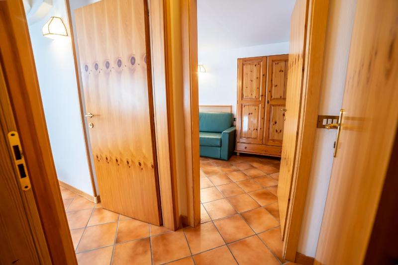 One-Bedroom Apartment image 3