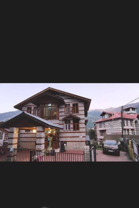 Aromataruvilla/ cottage manali - image 48