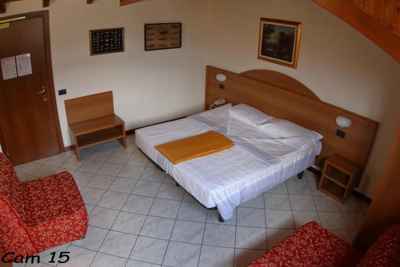 Quadruple Room image 2