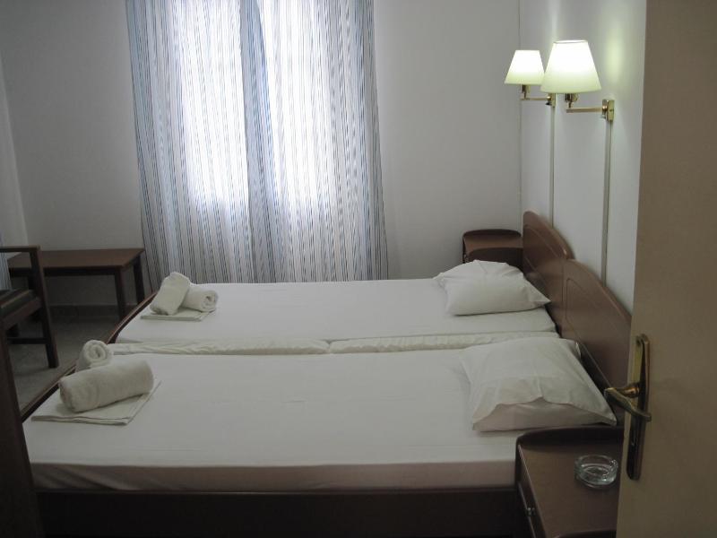 One-Bedroom Apartment with Panoramic Sea View image 2