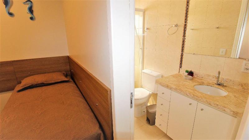 1052 - Apartamento com vista para o mar em Bombinhas - Residencial Salema Apto 301 - image 26