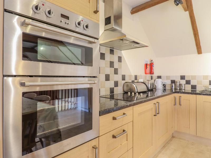 Hayloft Cottage - image 6