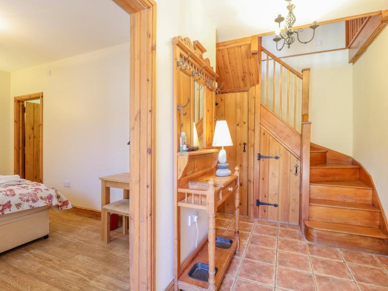 Hayloft Cottage - image 5