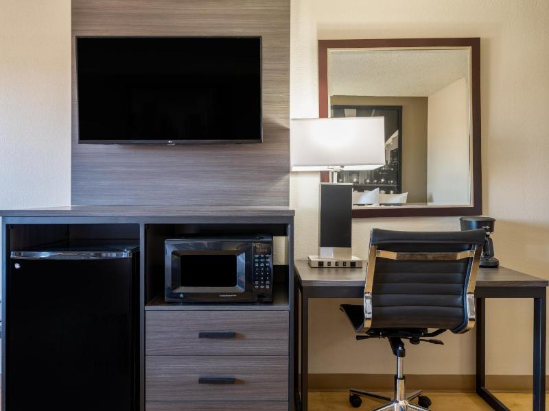 Double Room with Two Double Beds - Non-Smoking image 3