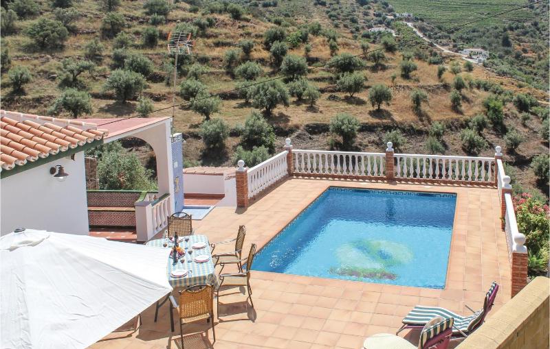 Three-Bedroom Holiday Home  image 1