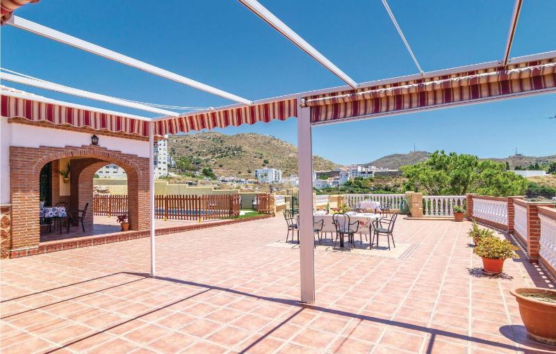 Lovely Home In Torrox - image 14