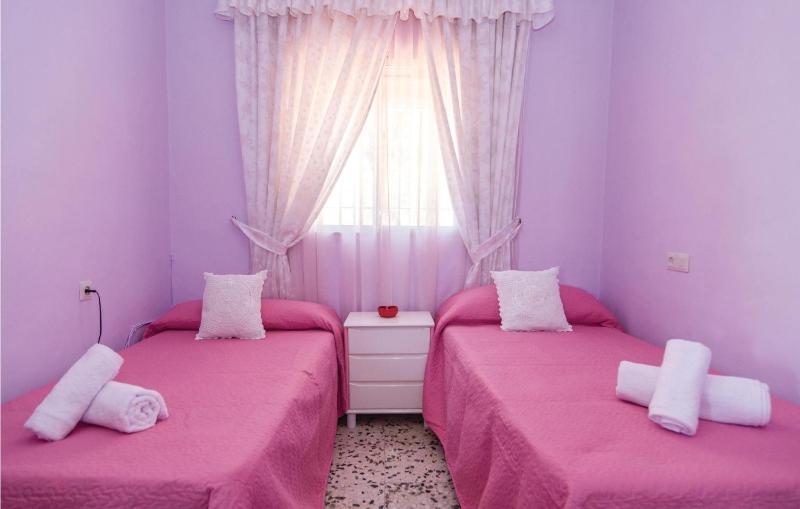 Lovely Home In Torrox - image 8