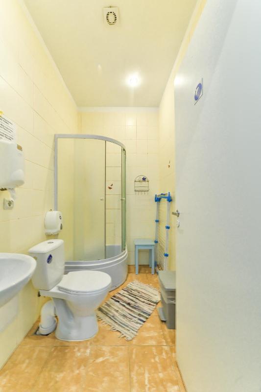 Double Room with Shared Bathroom image 1