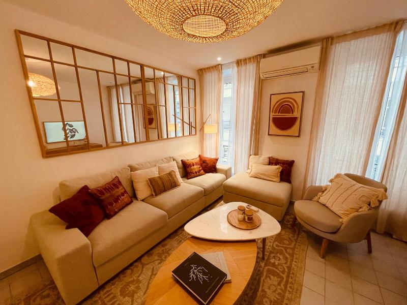 Nice Renting - PAGANINI - Spacious Apartment - 2 BedRooms - King Bed - Bathtub - Heart of Nice - image 10