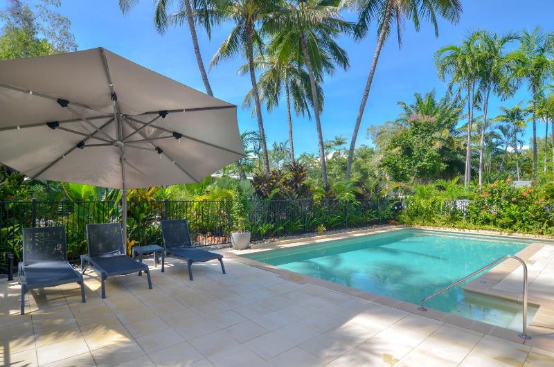 Seascape Holidays - Tropical Reef Apartments - image 8