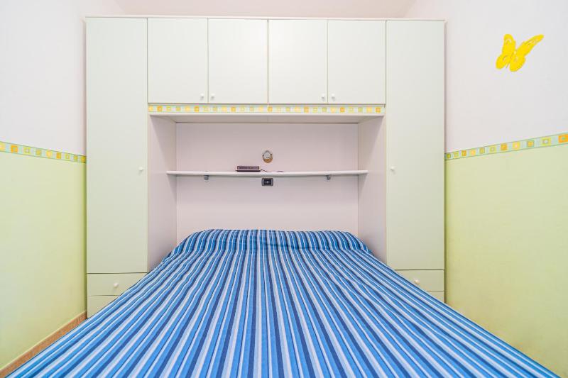 Apartment in villa 2 to 4 persons with large garden stella - image 18