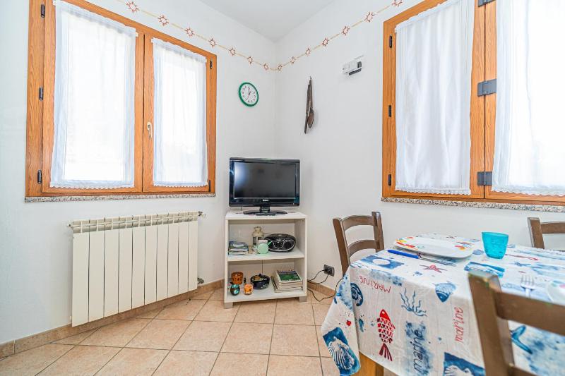 Apartment in villa 2 to 4 persons with large garden stella - image 10