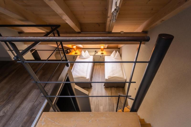 The Guesthouse - image 11