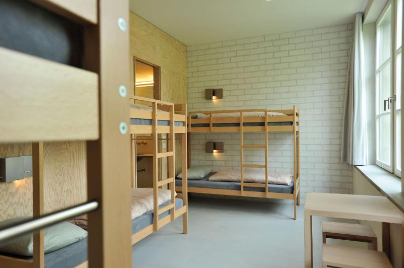 Bed in 6-Bed Dormitory Room image 3