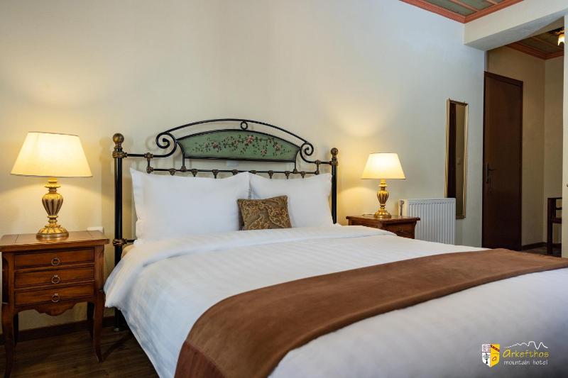 Superior Double Room image 3