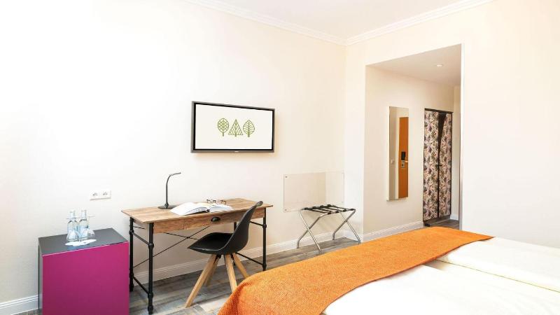 Superior Double Room image 3