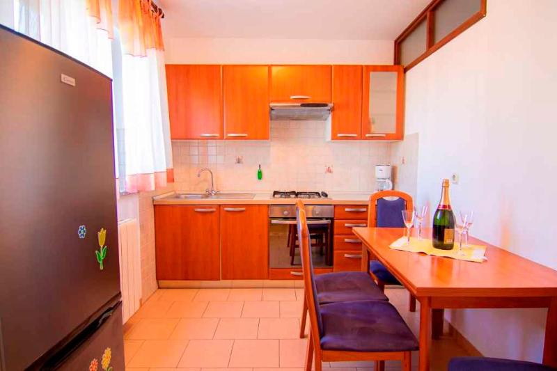 Apartment image 2