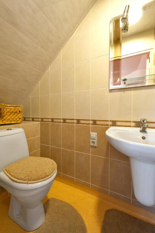Triple Room (2 Adults + 1 Child) image 1