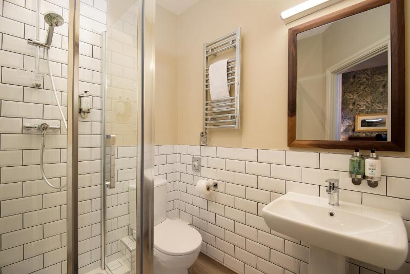 Double Room image 2