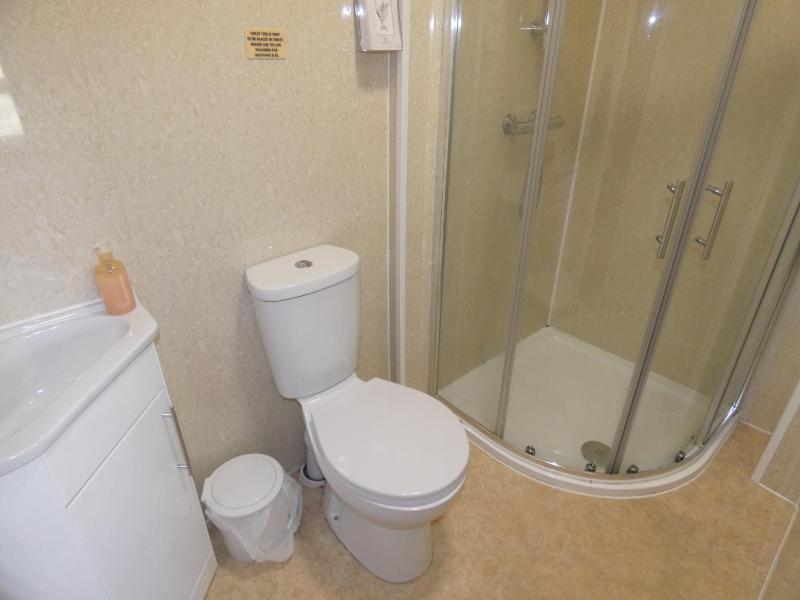 Double Room (Room Only) image 3