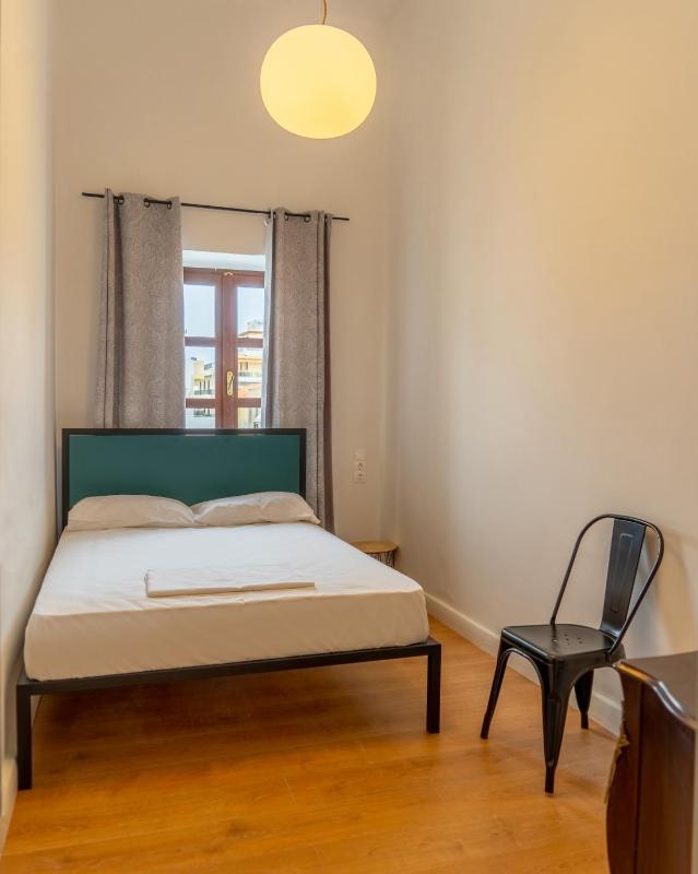 Double Room with Shared Bathroom image 4