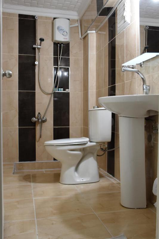 Standard Single Room image 4