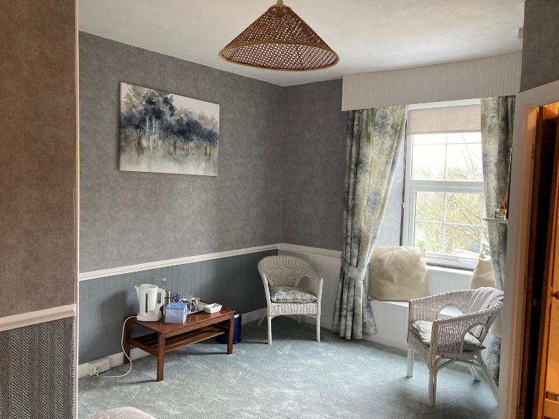 Standard Double Room image 3