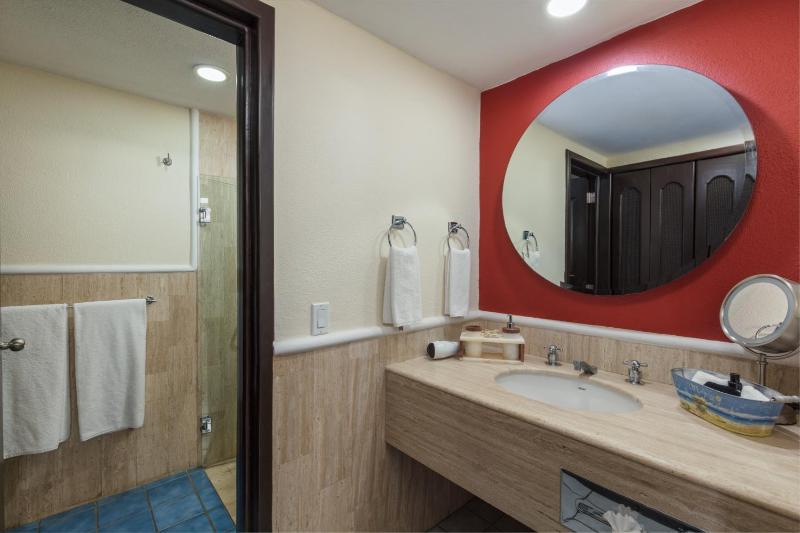 Marina Fiesta Resort and Spa - image 6