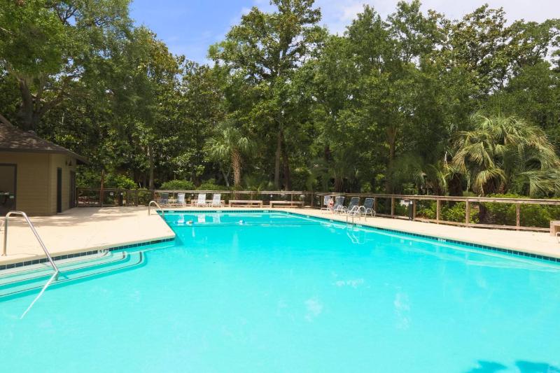 Riverhouse - image 24