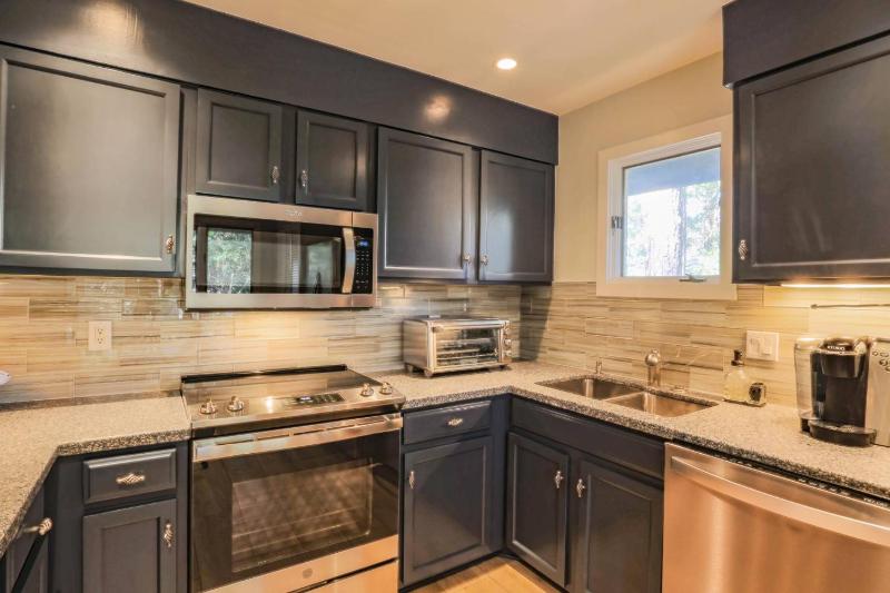Riverhouse - image 25