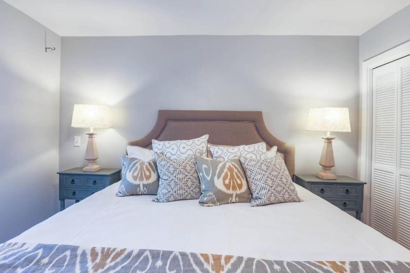 Riverhouse - image 20