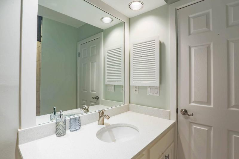 Riverhouse - image 50