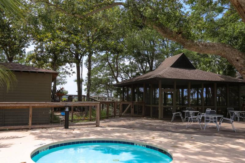Riverhouse - image 18