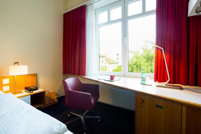 Triple Room image 4