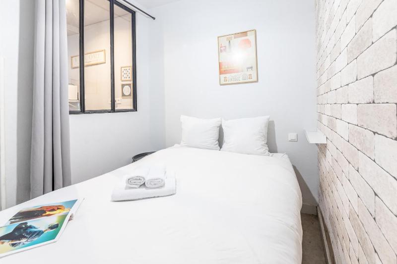 Three-Bedroom Premium Apartment image 1