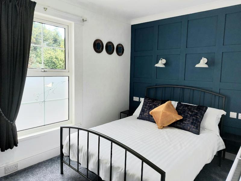 Standard Double Room image 4