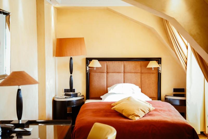 Standard Single Room image 3