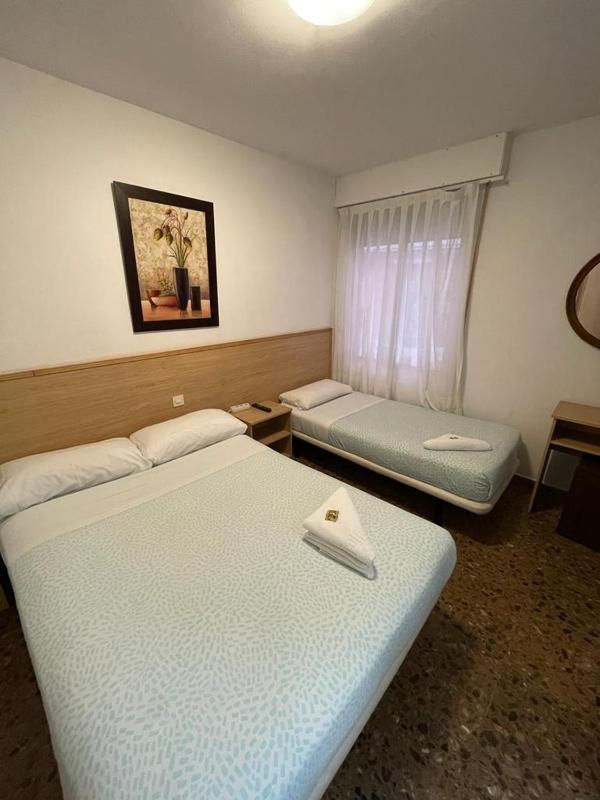 Triple Room image 2