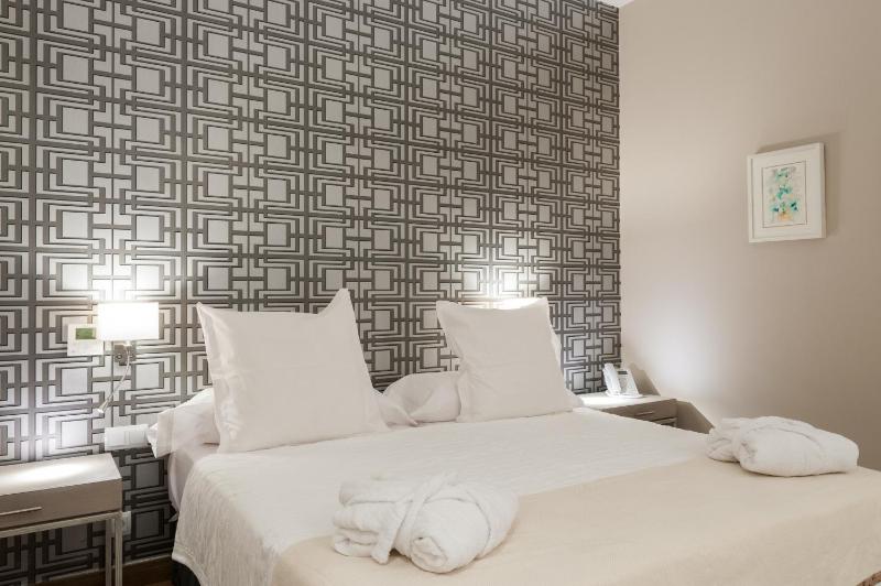 Suites Murillo Catedral - image 3