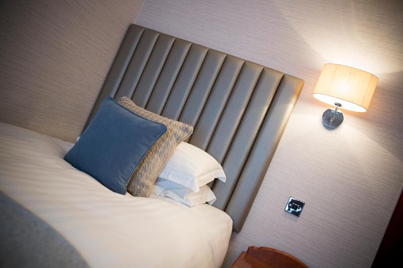Single Room image 3