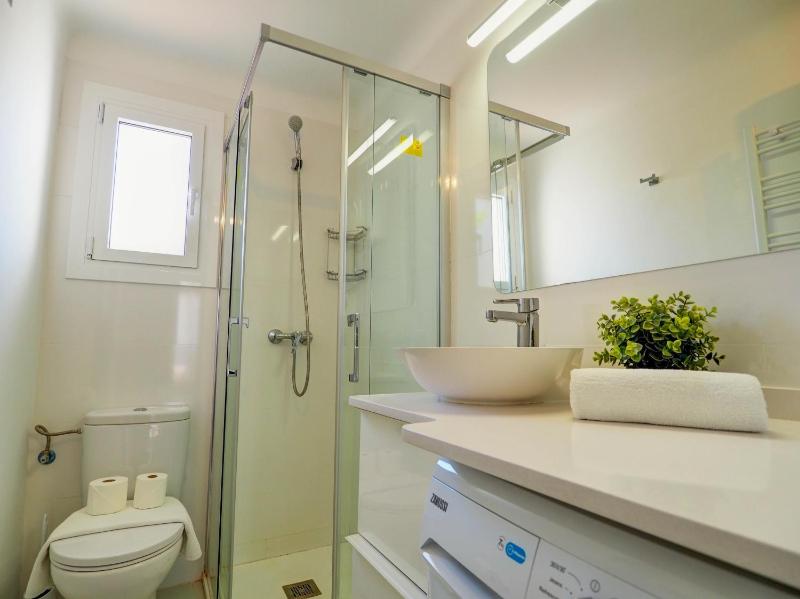 Carreta Sea Views by Hello Homes Sitges - image 13