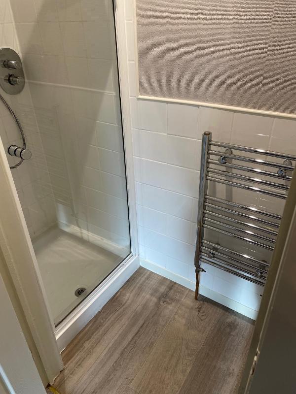 Double Room with Lake View image 4