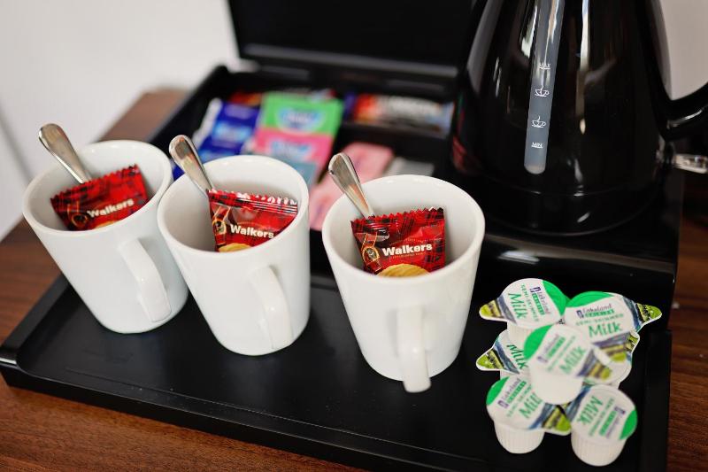 Twin Room with Coastal View image 3